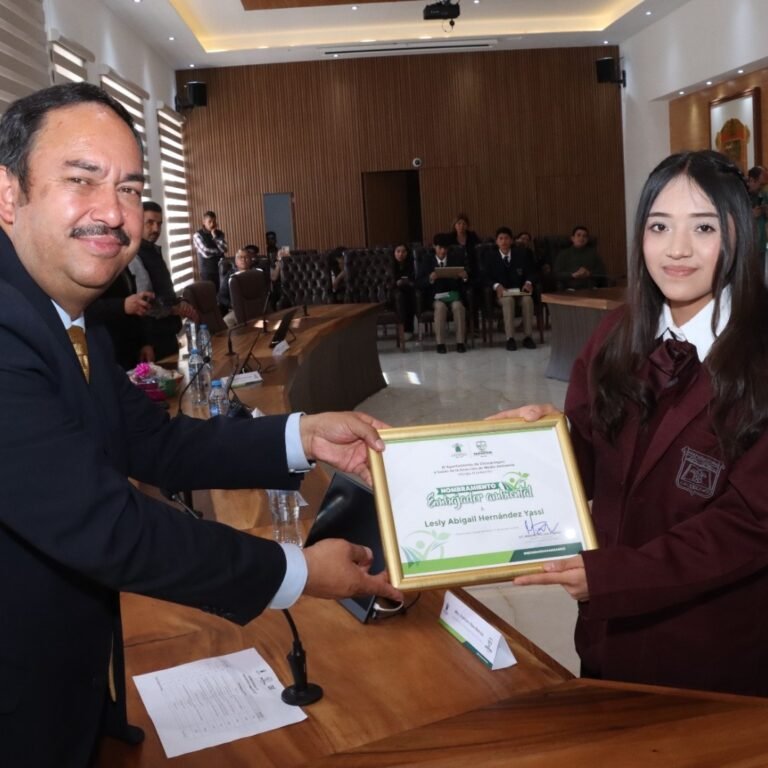 Estudiantes de Zinacantepec reciben reconocimiento como “embajadores verdes”