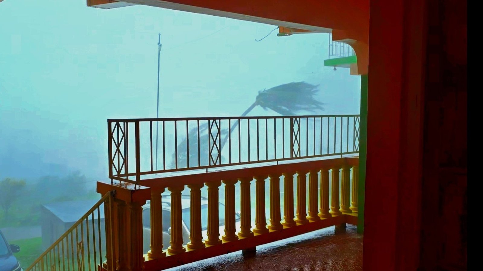 Las impresionantes imágenes de Melissa, capturadas por cazador de huracanes en Jamaica. Video