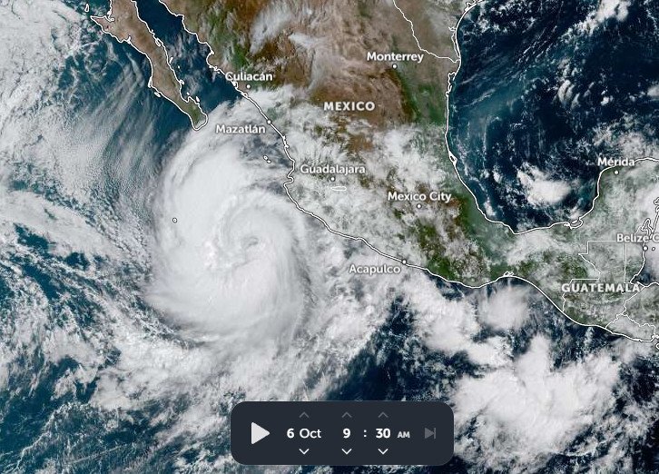 Priscilla ya es huracán; no se descarta impacto directo en México