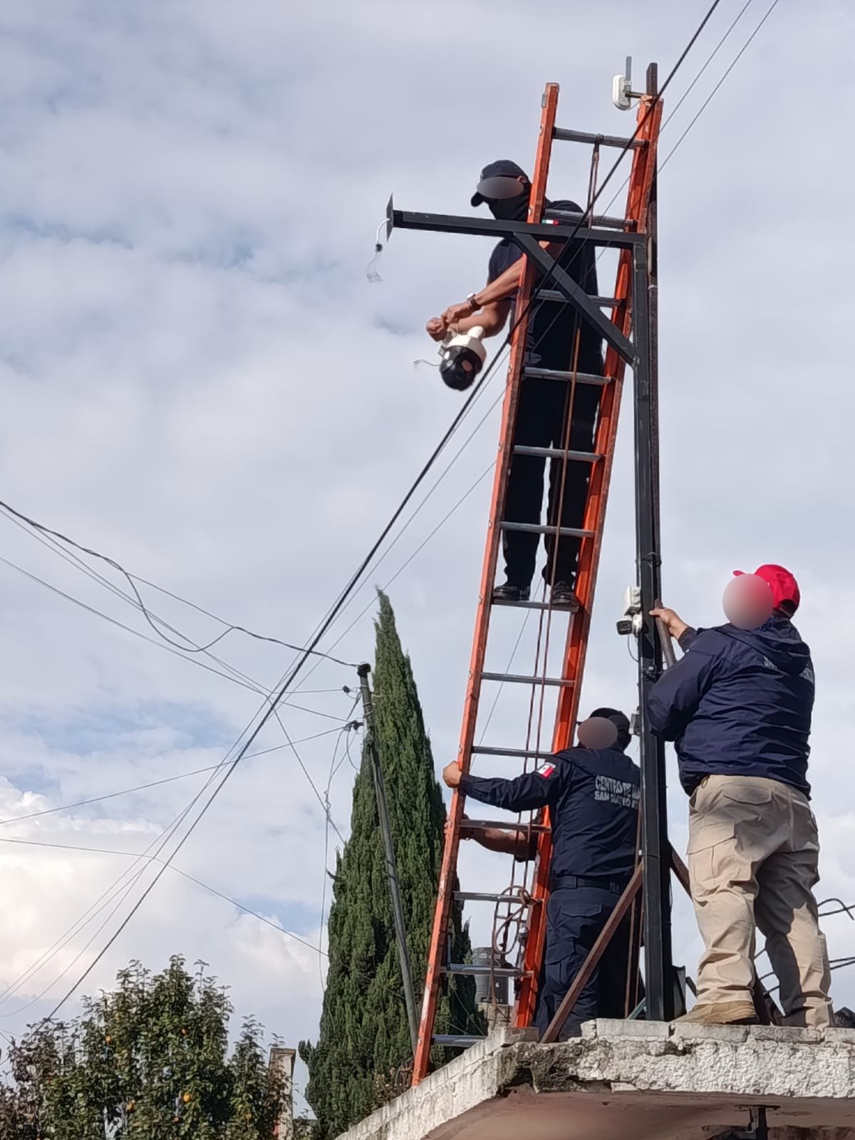 SSEM retira cámaras de seguridad «ilegales» en #SanMateoAtenco