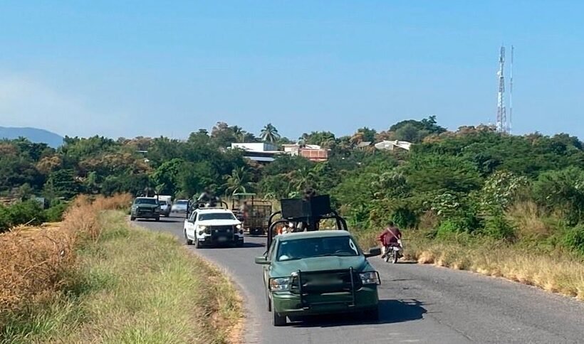 7 explosivos incautados, 7 vehículos recuperados y 7 detenidos, tras operativo federal en zona aguacatera de Michoacán