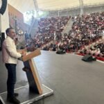 Fernando Flores Activa Red de Supervivencia para Metepec: 32 mil Estudiantes con Seguro Médico Gratuito para el 2026 Imagen1