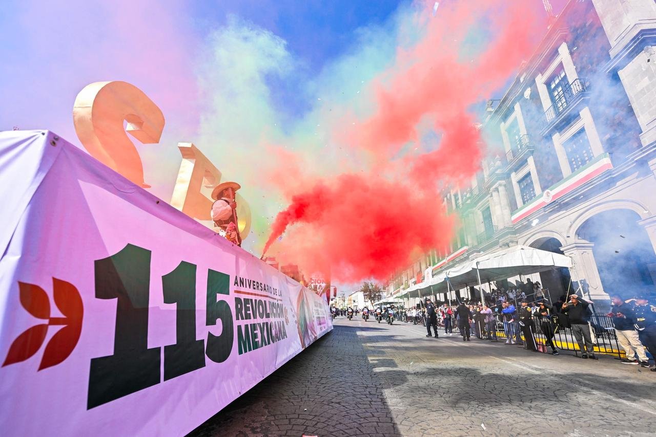 Desfile por el 115 Aniversario de la Revolución Mexicana con más de 5 mil participantes en Toluca