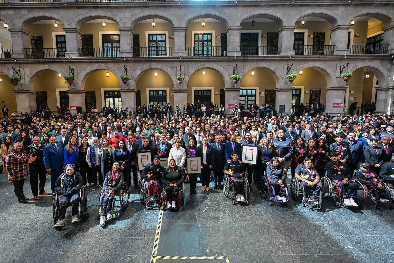 Entregan Premio Estatal del Deporte 2025 en el Estado de México