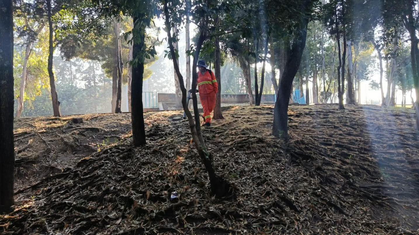 #Metepec realiza labores de mantenimiento en el parque La Loma