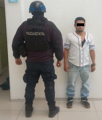 Cae sujeto con 60 dosis de estupefacientes sobre la Toluca-Tenango del Valle