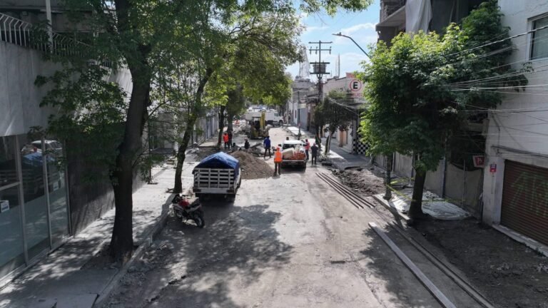 Avanza rehabilitación de vialidades en La Merced y el Centro Histórico de Toluca