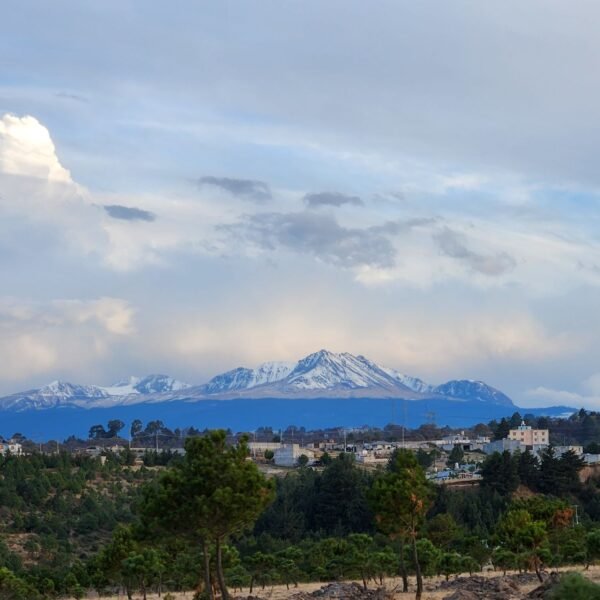 Mantienen cierre temporal del Nevado de Toluca por condiciones meteorológicas