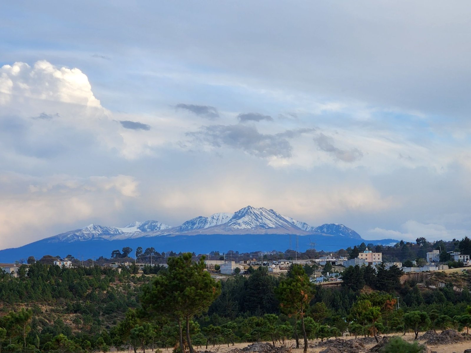 Mantienen cierre temporal del Nevado de Toluca por condiciones meteorológicas