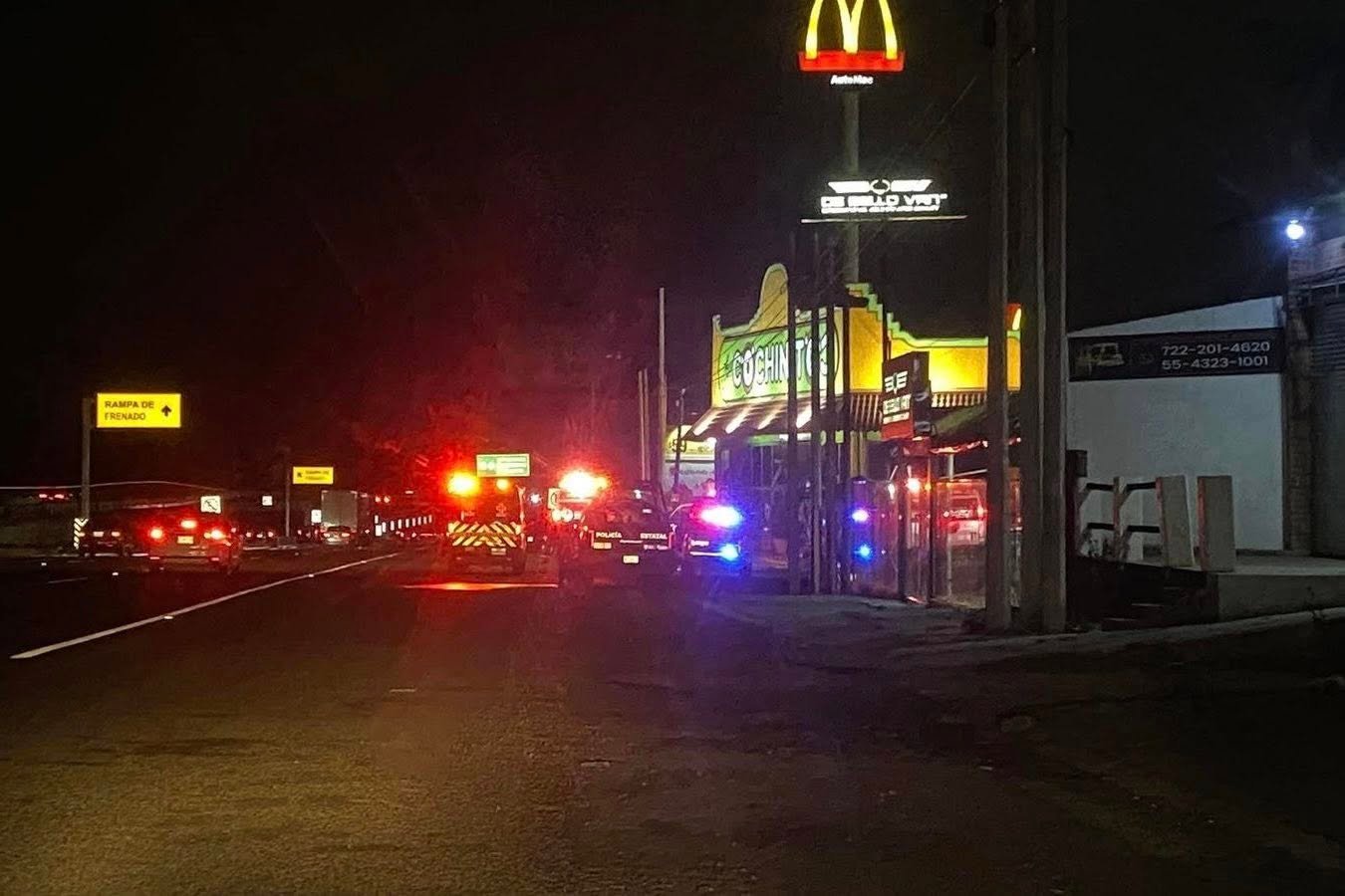 Ataque armado en restaurante Los Cochinitos de la México-Toluca deja un hombre sin vida