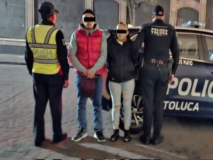 Operativos en Toluca dejan seis detenidos por robo de vehículos, cable y celulares