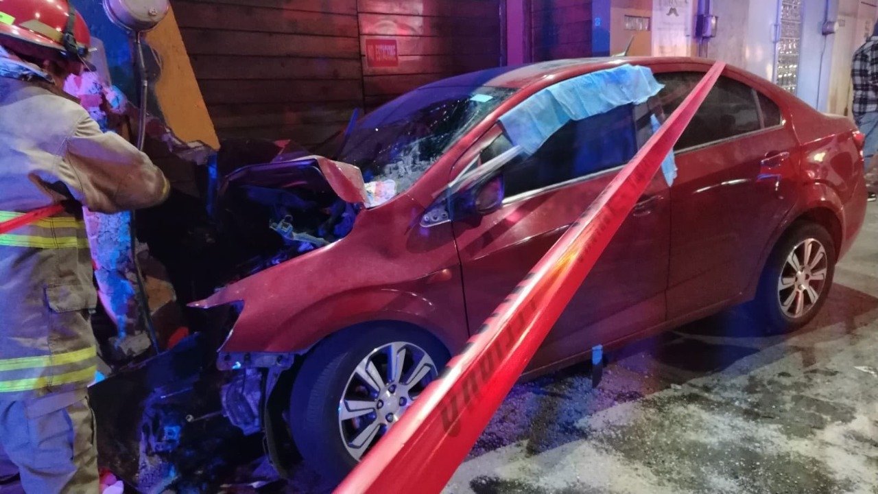 Joven pierde la vida tras fuerte choque en Toluca