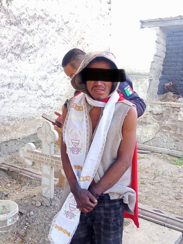 Detienen a hombre por presuntos daños y profanación en panteón municipal de #Zinacantepec