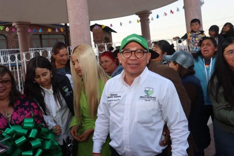 Entregan módulos sanitarios y nuevo kiosco en comunidades de #Zinacantepec