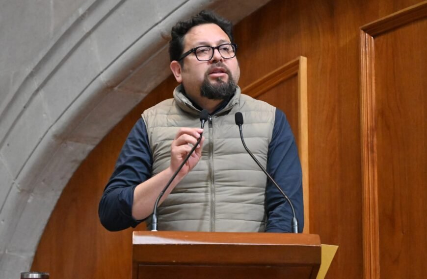 Valentín Martínez propone fortalecer y transparentar las comisiones edilicias