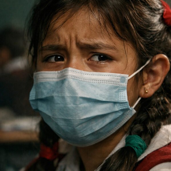 Quitan el ‘obligatorio’ a la recomendación de cubrebocas en escuelas por sarampión; medida sin antecedentes