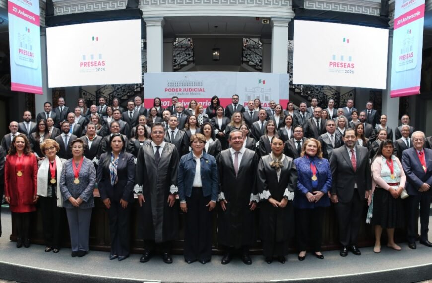PJEdomex conmemora 201 años con entrega de preseas