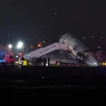 Reporte de muertos y heridos tras accidente de avión en aeropuerto de Nueva York 260323-lga-plane-1-cc-0214a-2dcf1c