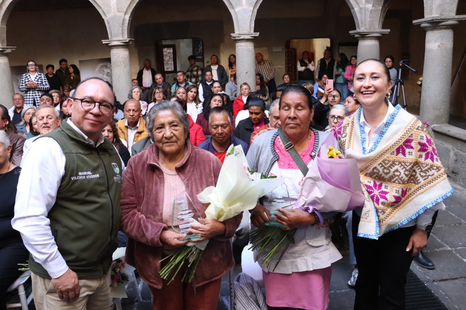 Reconocen a mujeres destacadas de #Zinacantepec por su trayectoria y aportaciones