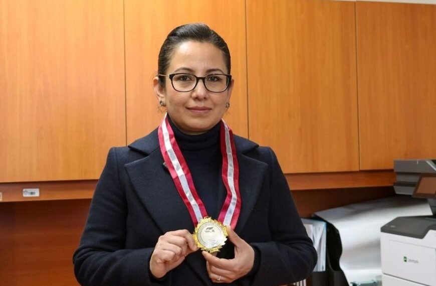 Reconocen a Académica De La UAEMéx Con Doctorado Honoris Causa En Perú