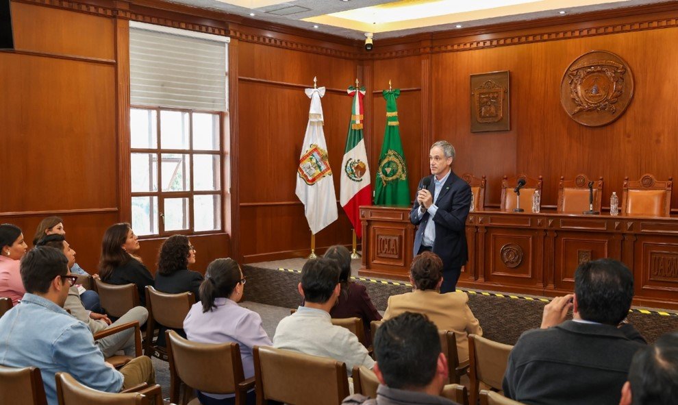 Experto En Liderazgo Colectivo Convoca A Universitarios A Combatir La Desconexión Social