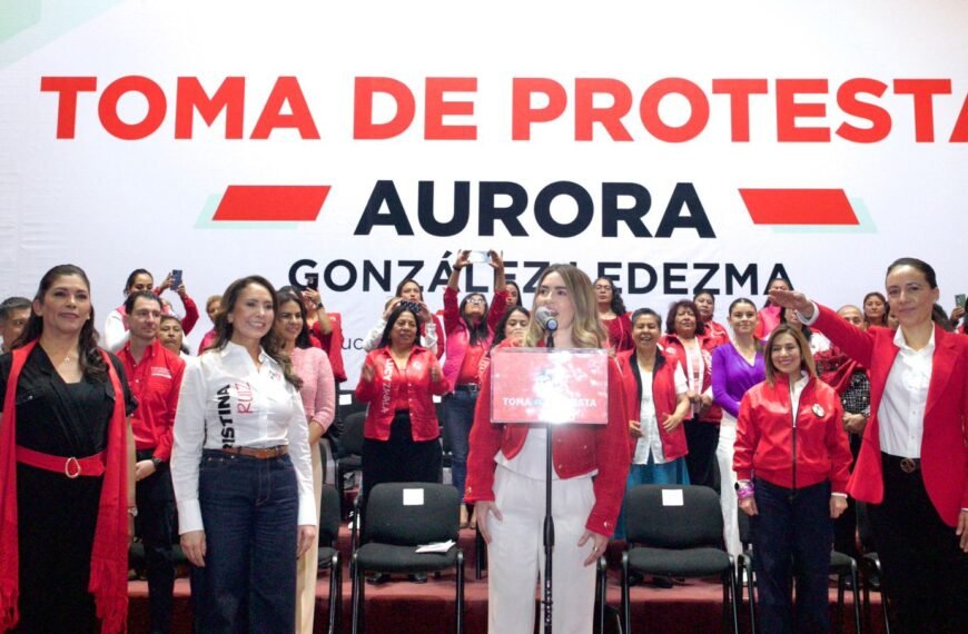 Aurora González rinde protesta como dirigente estatal del ONMPRI en el Estado de México