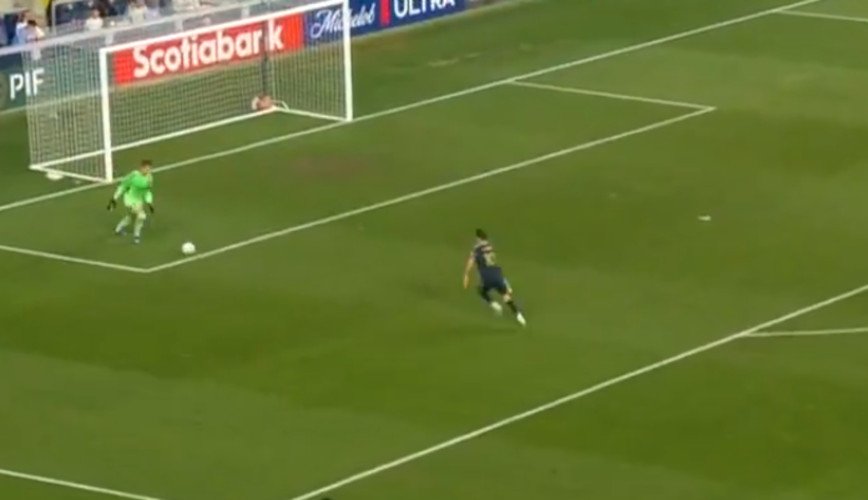 Así fue el momento que se lesiona Ángel Malagón y México pierde a su portero para el Mundial. Video