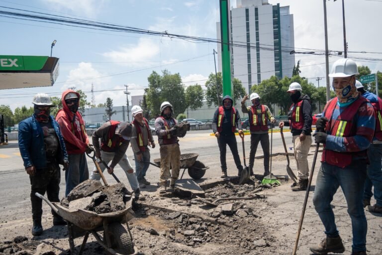 Toluca atiende más de 8 mil baches con 48 frentes activos de reparación vial