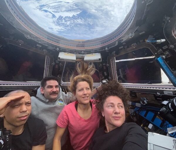 ÚLTIMA HORA: Regresan a la Tierra, astronautas de la misión Artemis II