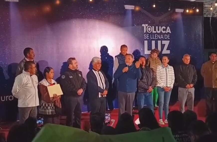 Iluminan el corazón de San Andrés Cuexcontitlán con el programa “Toluca se llena de luz”