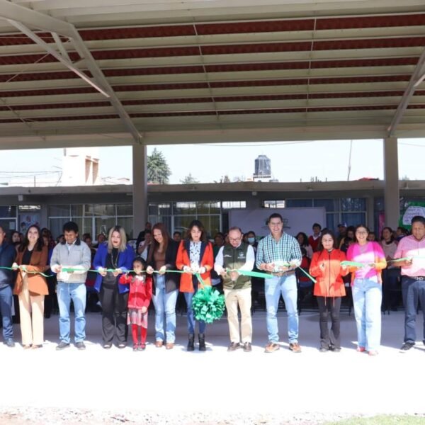 Entregan techumbre en primaria de #Zinacantepec; estudiantes de Tejalpa ya tienen espacio protegido