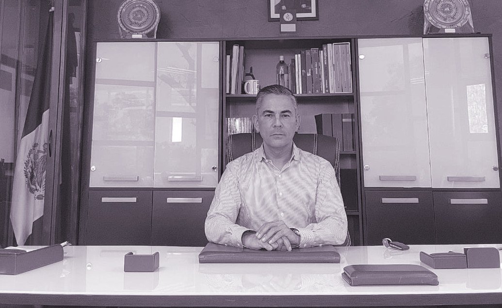 Localizan sin vida a exjefe de inteligencia del Edoméx dentro de su camioneta en Toluca