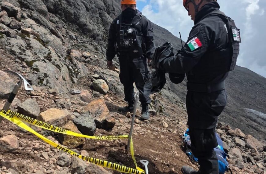 Localizan restos humanos en zona de difícil acceso en el volcán Iztaccíhuatl