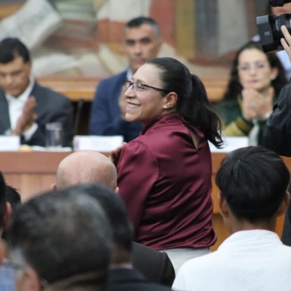 #Capulhuac ratifica a Sarita Arellano como alcaldesa por ministerio de ley