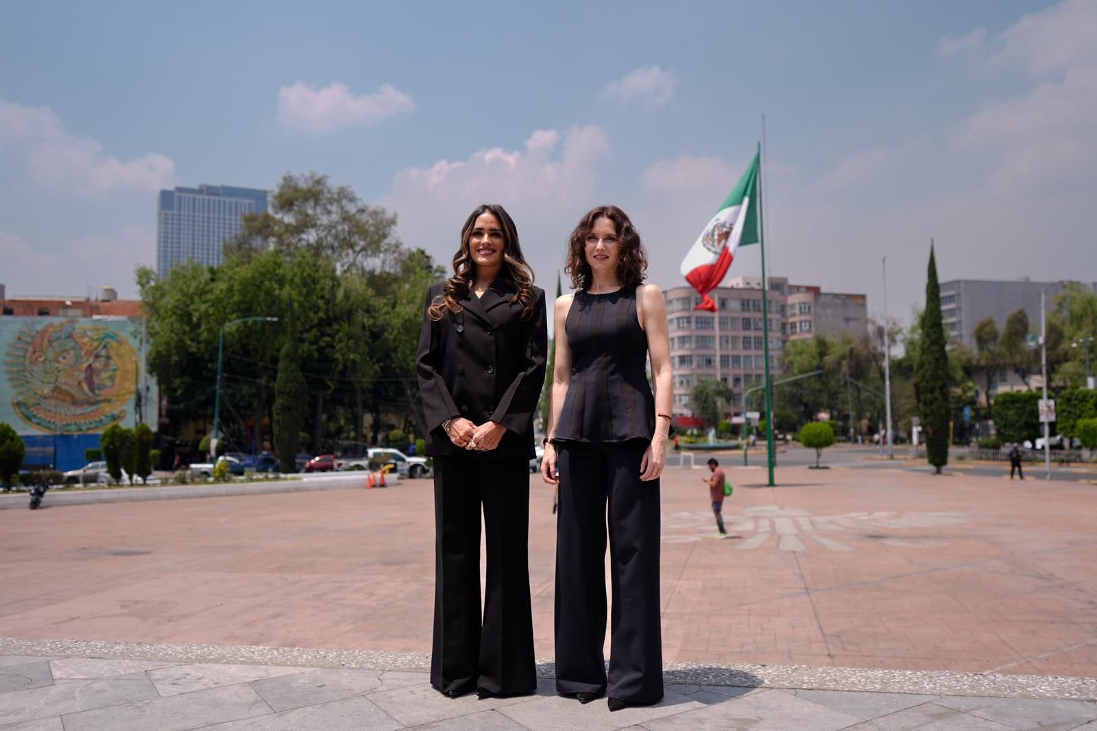 Morena acusa ‘provocación’ tras visita de Díaz Ayuso a México