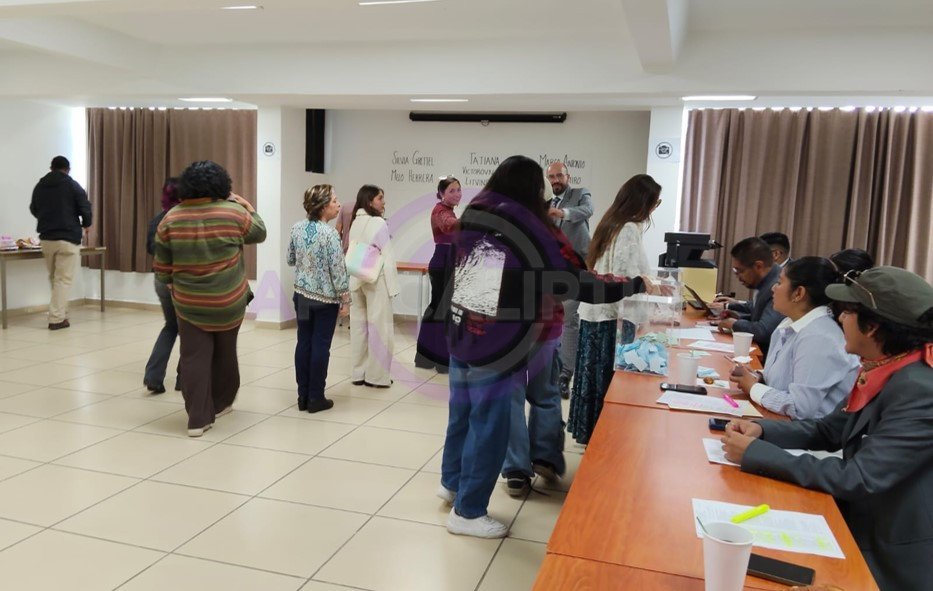 Tatiana Victorovna Litvinskaya, primera Directora democrática de la EAE de la UAEMéx