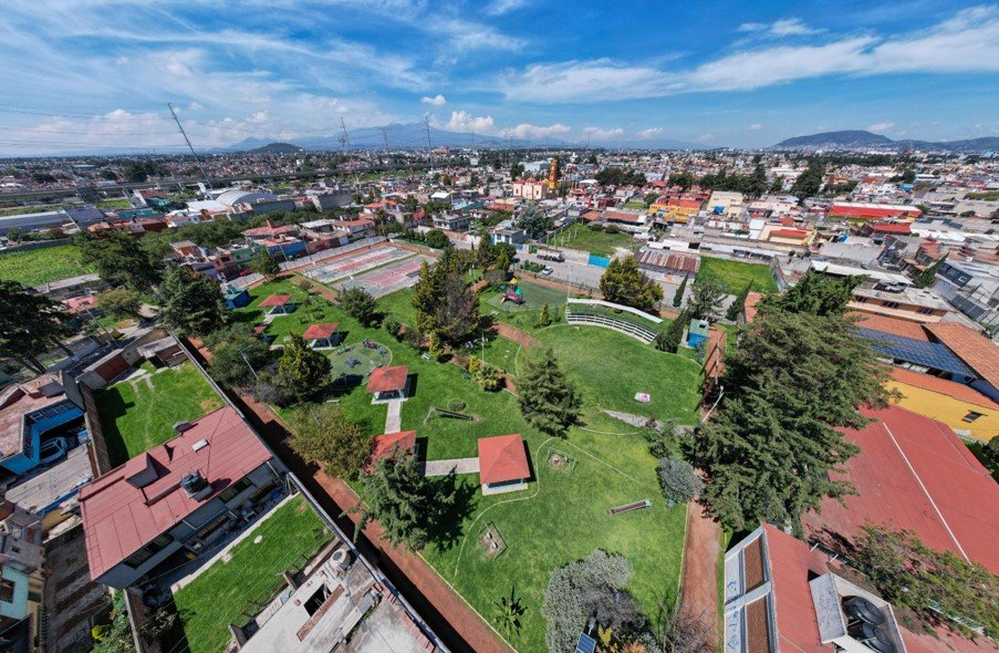 Metepec mantiene una labor histórica de rescate de espacios públicos: atiende 34 parques y 52 áreas verdes