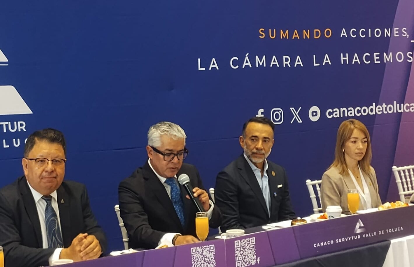 CANACO prevé derrama de 230 mdp por el Día del Maestro en el Estado de México