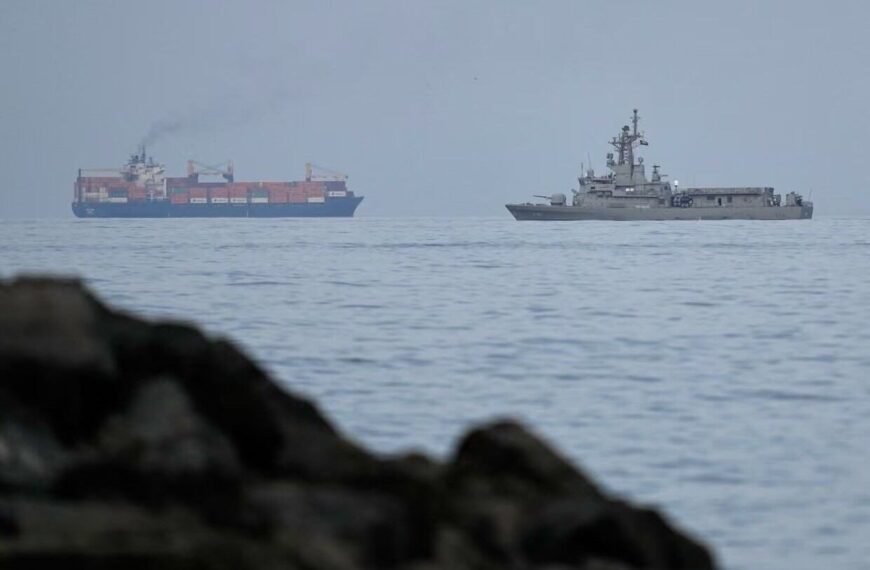 Máxima tensión tras nuevos ataques en el Golfo Pérsico; Trump se empantana en su lucha contra Irán, mientras China también lo desafía