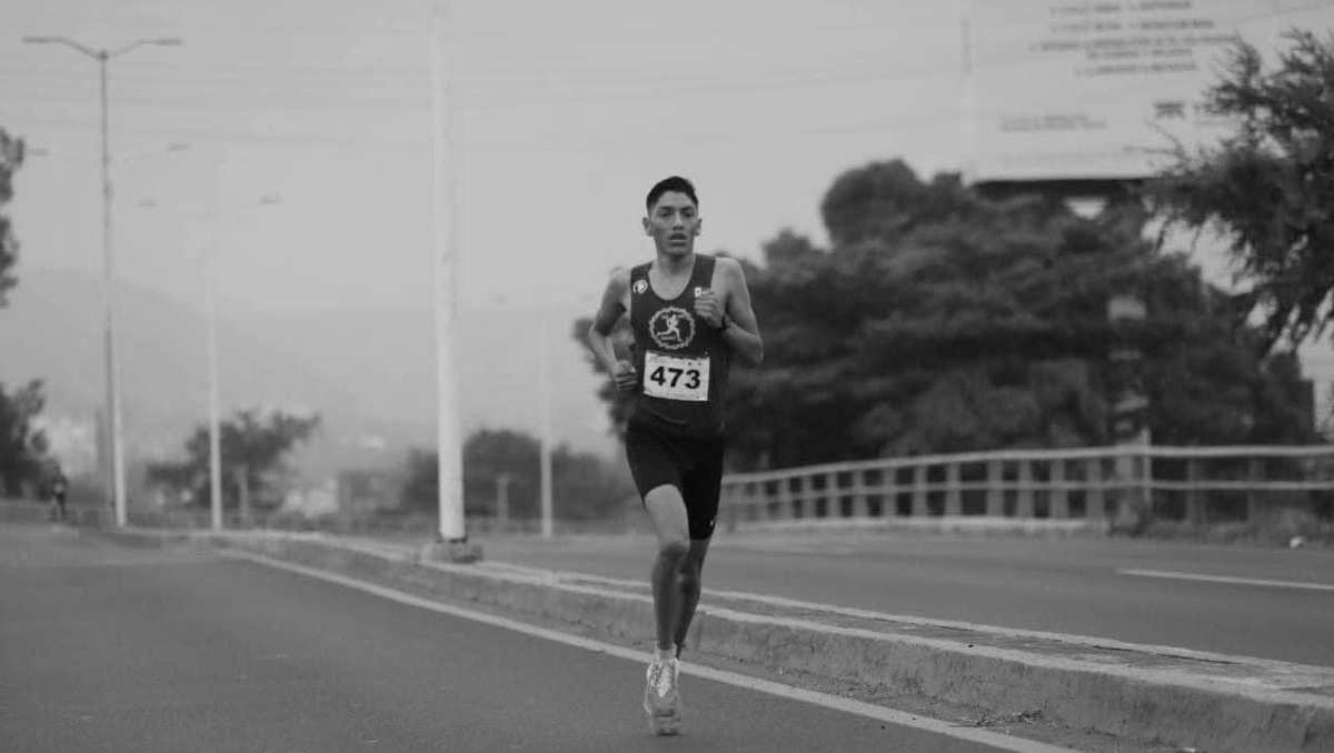Adrián Uribe, joven promesa del atletismo mexiquense, pierde la vida tras accidente en Xonacatlán