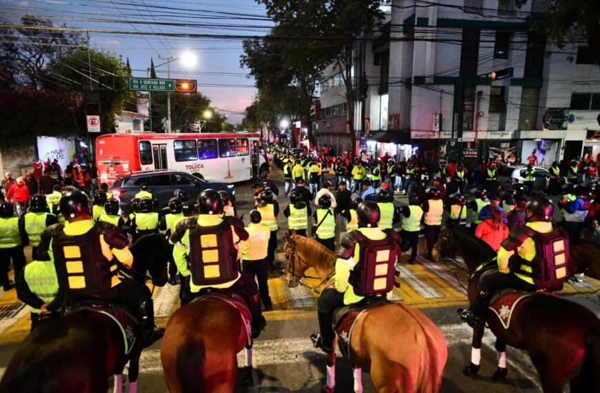 Operativo especial de seguridad en Toluca por el México vs Serbia