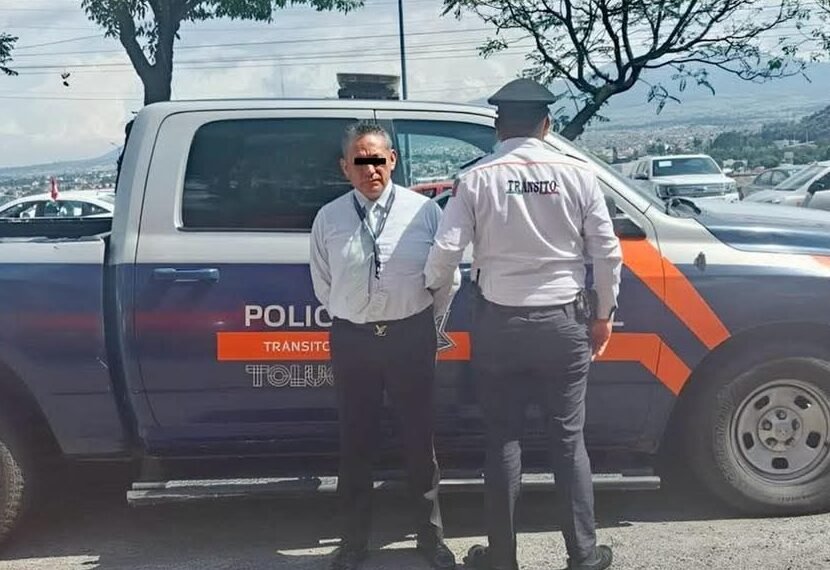 Tras denuncia de alumnas, capturan a maestro de preparatoria en #Toluca