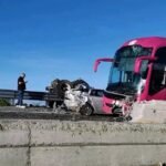Auto involucrado grabó el momento de fatal volcadura de tractocamión en la México-Puebla. Video HK3lXh-WMAAbFEp