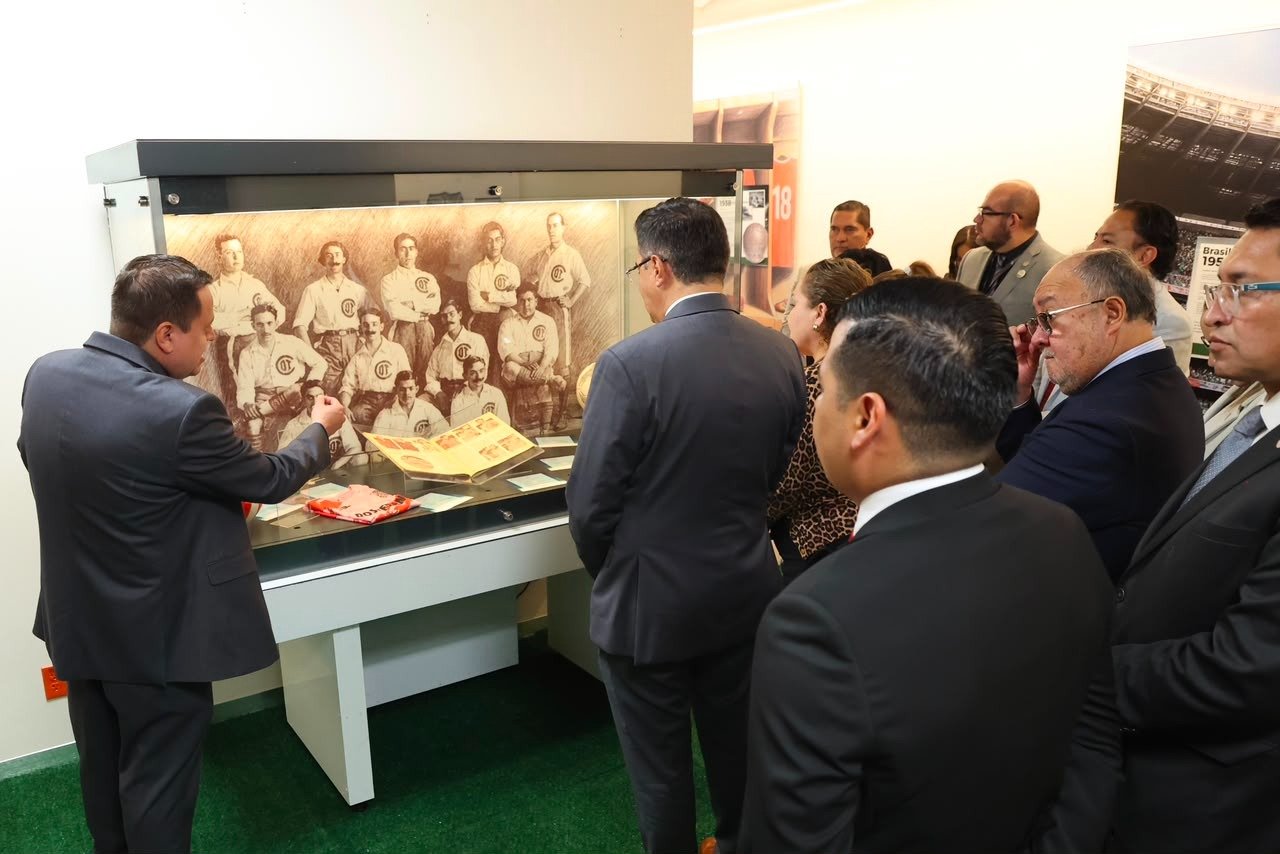 PJEdomex inaugura exposición que une el fútbol y la memoria histórica