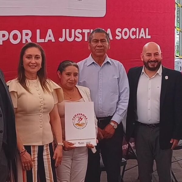 Treinta y cinco parejas dan el “sí” en emotivas bodas comunitarias en Zinacantepec
