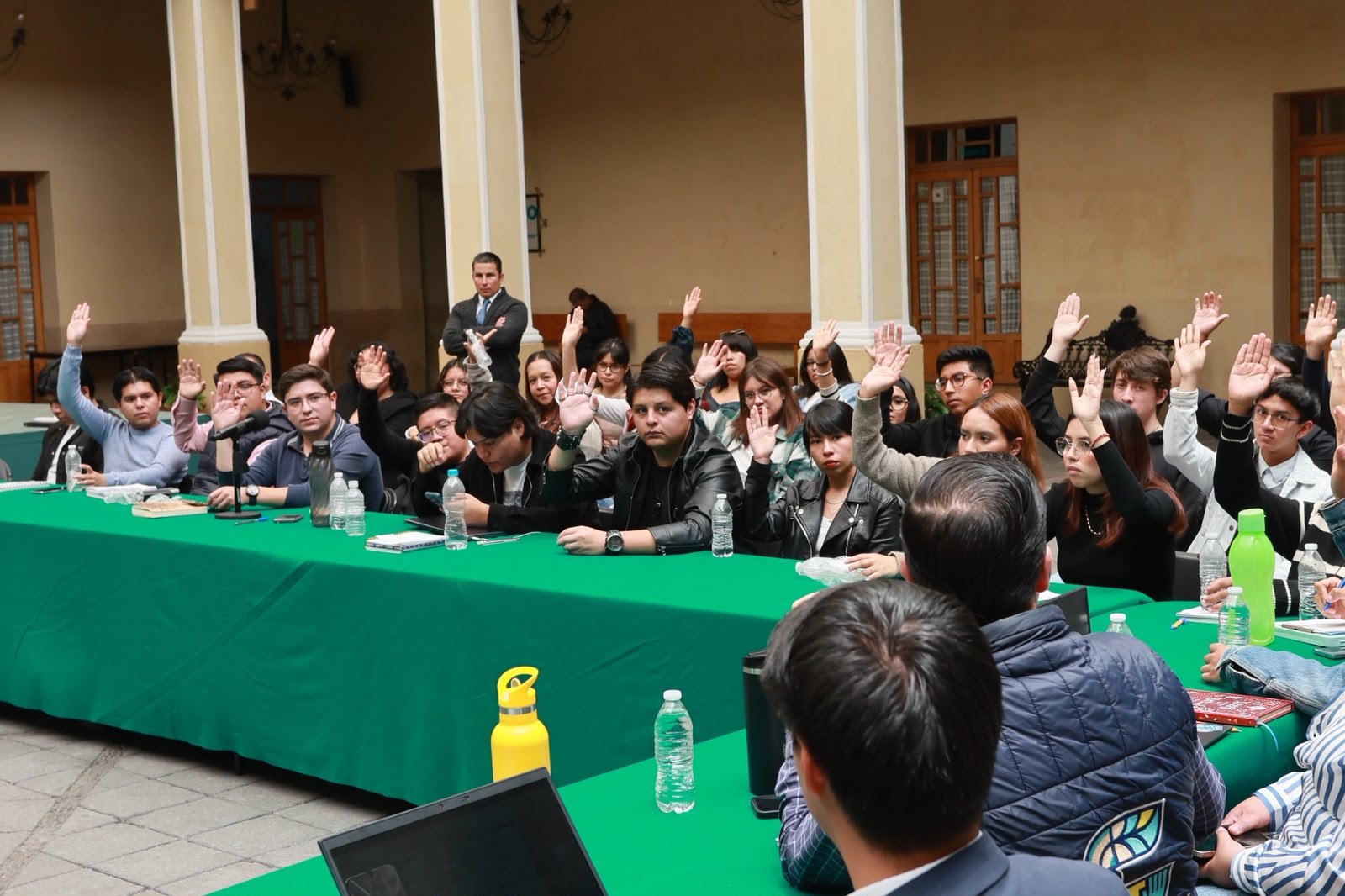 UAEMéx y estudiantes acuerdan medidas para avanzar en gratuidad gradual y transparencia financiera