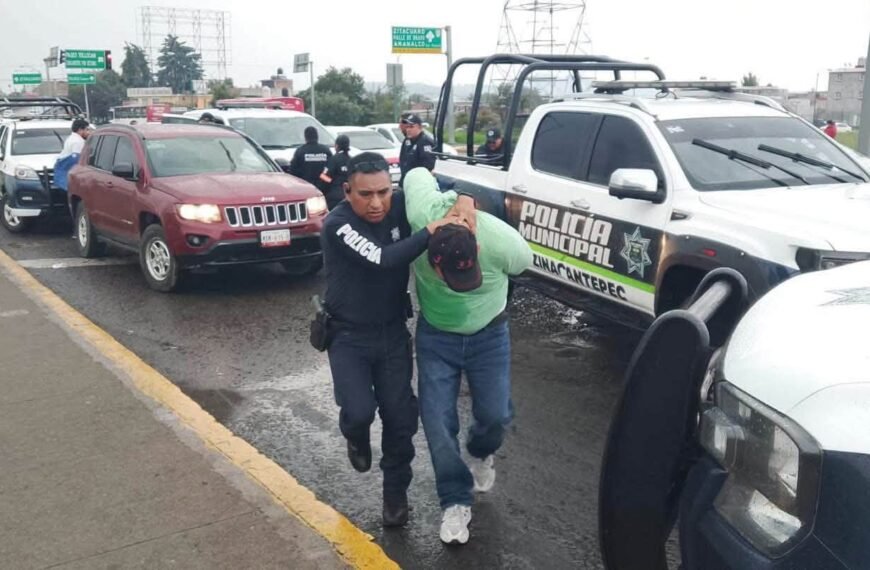 Capturan a tres sujetos de Michoacán que intentaron robarse camioneta en Zinacantepec