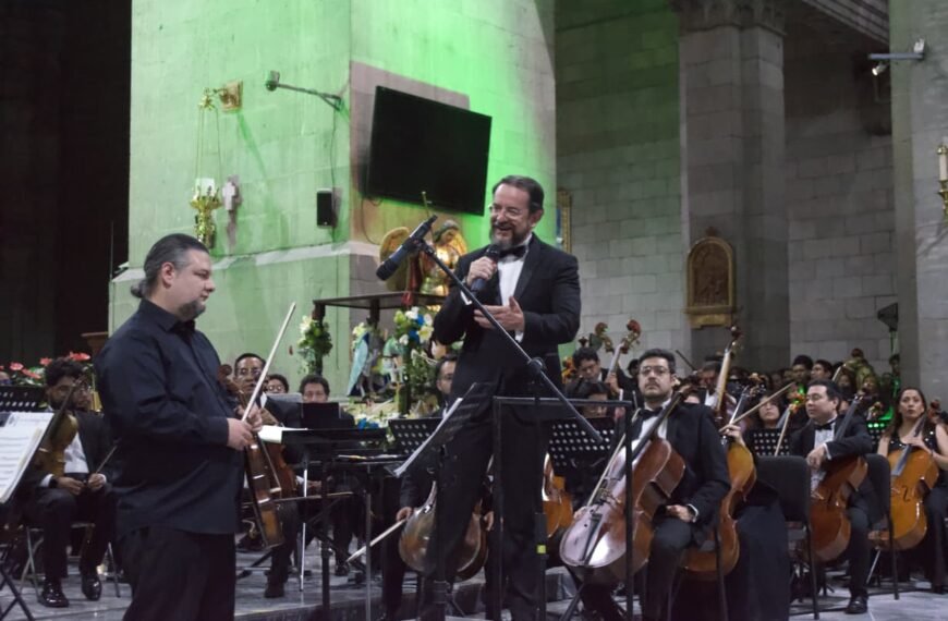 Más de 3 mil personas asisten a la Gala de Verano de la OFiT en la Catedral de Toluca