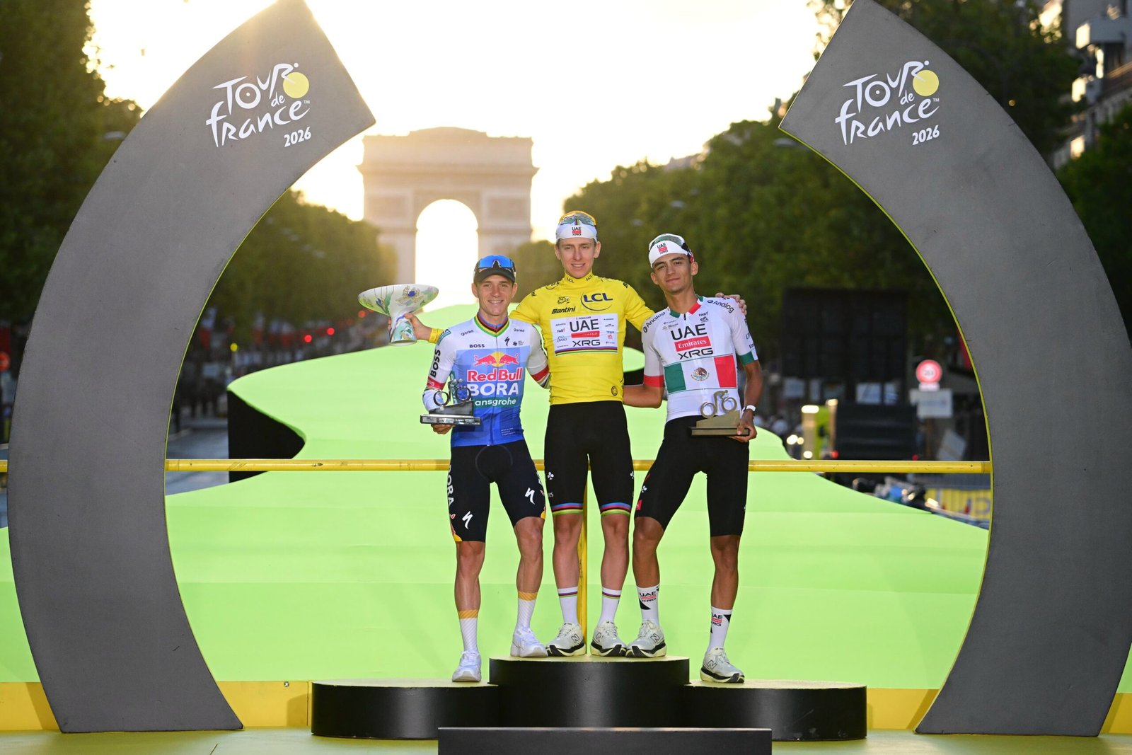 Isaac del Toro hace historia: podio en el Tour de Francia; un logro de leyenda