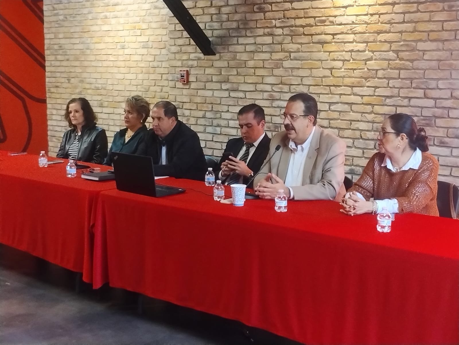 Convoca COPARMEX a mesa de diálogo para revisar el cobro por descargas residuales en Toluca